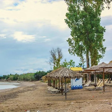 Two-bedroom In * Livanátai