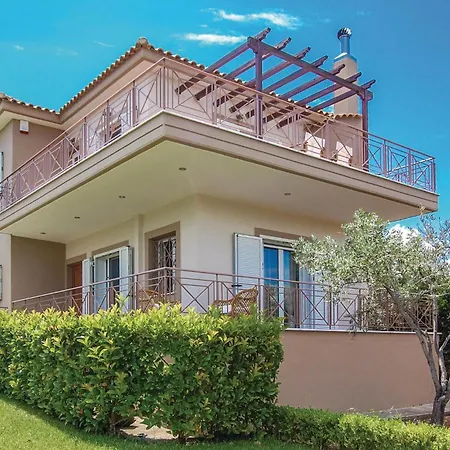 Two-bedroom In Livanátai